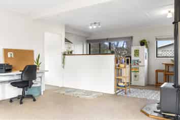 1/17 Kotare Street, Hilltop
