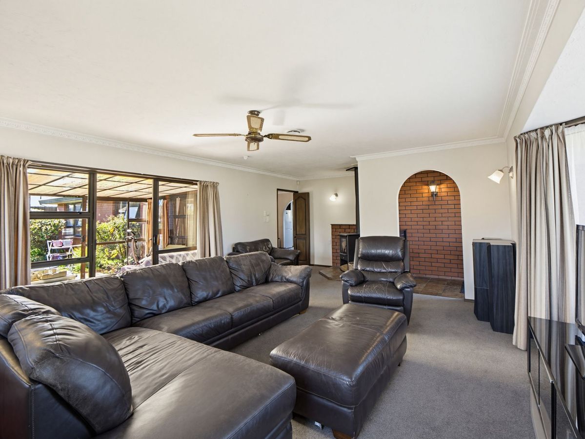 Nest Or Invest In The Good Life on Kingsbury - Mehr