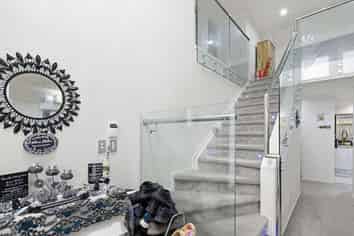 56A Cambridge Terrace, Papatoetoe