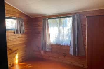 4A Moxham Grove, Massey