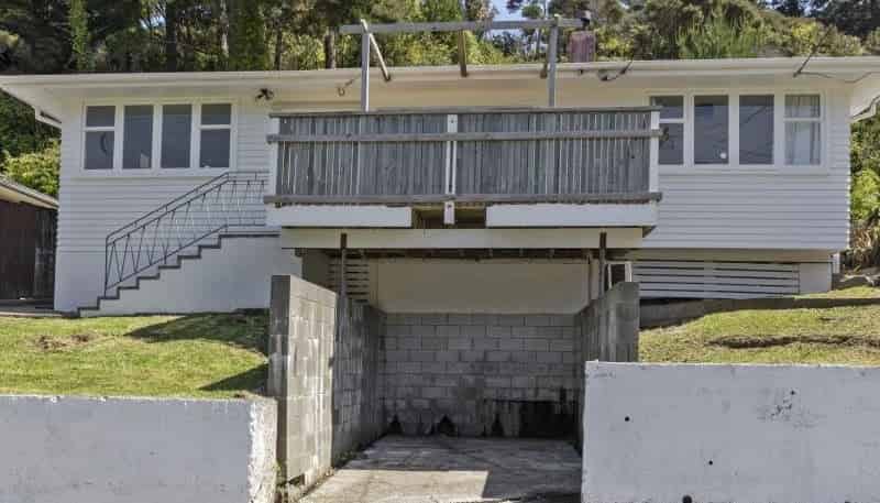 47 Bird Grove, Stokes Valley