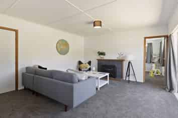 47 Bird Grove, Stokes Valley