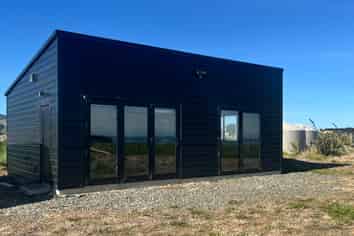 64 Surrey Street, Orepuki