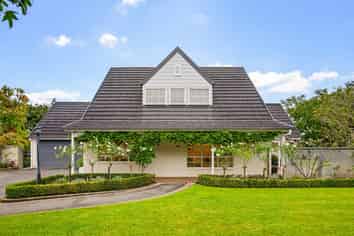 5 Patterson Grove, Waikanae