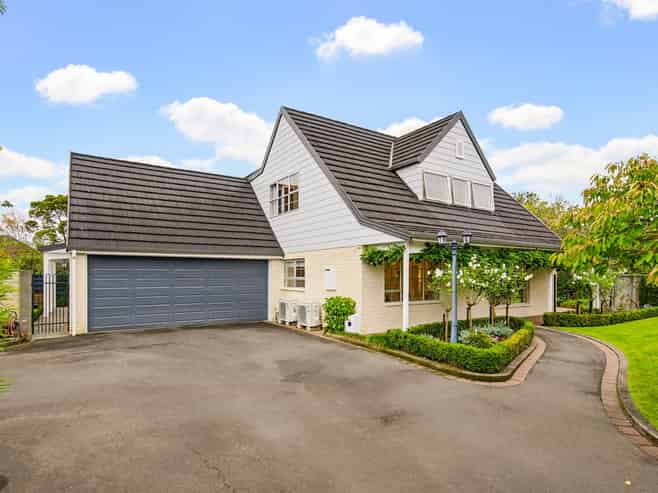 5 Patterson Grove, Waikanae