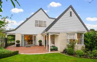 5 Patterson Grove, Waikanae