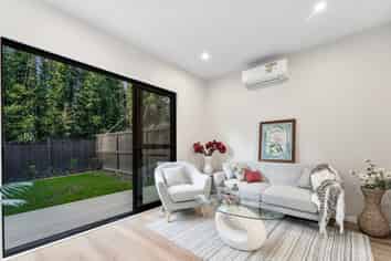 15 Don Oliver Lane, Glen Eden