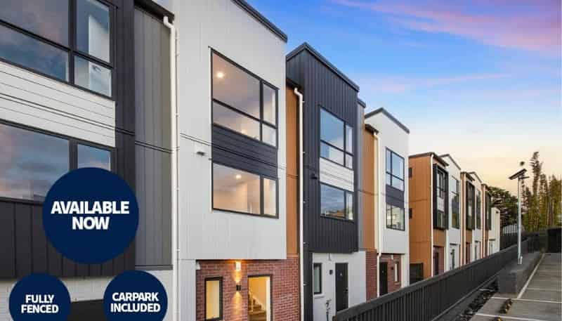 15 Don Oliver Lane, Glen Eden