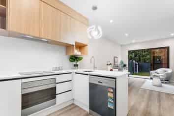 15 Don Oliver Lane, Glen Eden