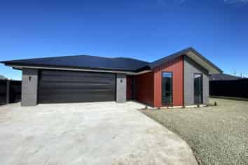 14 Harvester Drive, Darfield