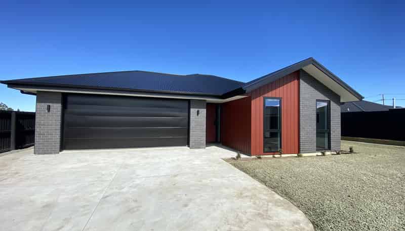 14 Harvester Drive, Darfield