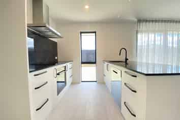 14 Harvester Drive, Darfield