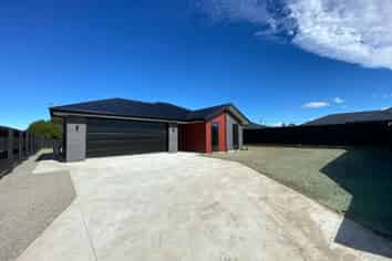 14 Harvester Drive, Darfield