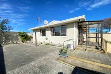 2/452 Harewood Road, Harewood