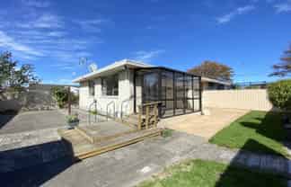 2/452 Harewood Road, Harewood