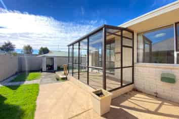 2/452 Harewood Road, Harewood