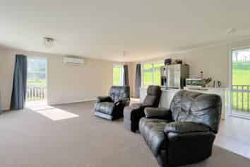 Auckland - Address withheld