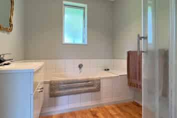 Auckland - Address withheld