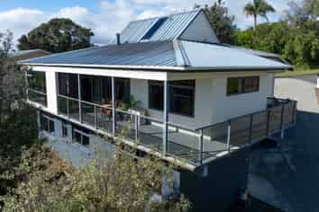 5A Seaview Road, CABLE BAY