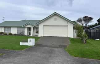 53 Palmcrest Grove, Highland Park