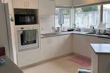 53 Palmcrest Grove, Highland Park