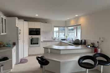 53 Palmcrest Grove, Highland Park