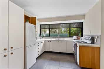 56 Seaview Road, Paraparaumu Beach