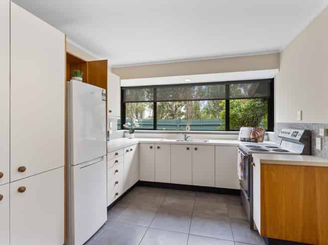 56 Seaview Road, Paraparaumu Beach