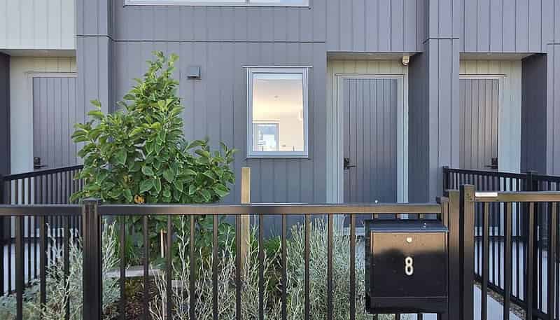 8 Park Green Avenue, Rosehill