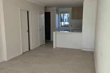 8 Park Green Avenue, Rosehill