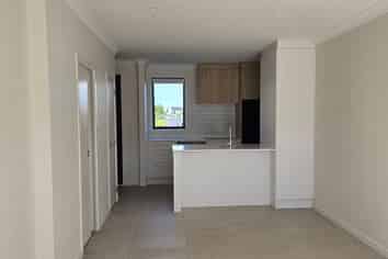 8 Park Green Avenue, Rosehill