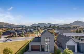 1 Glen Dene Crescent, Wanaka