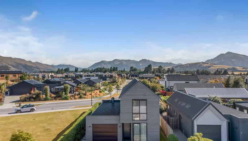 1 Glen Dene Crescent, Wanaka