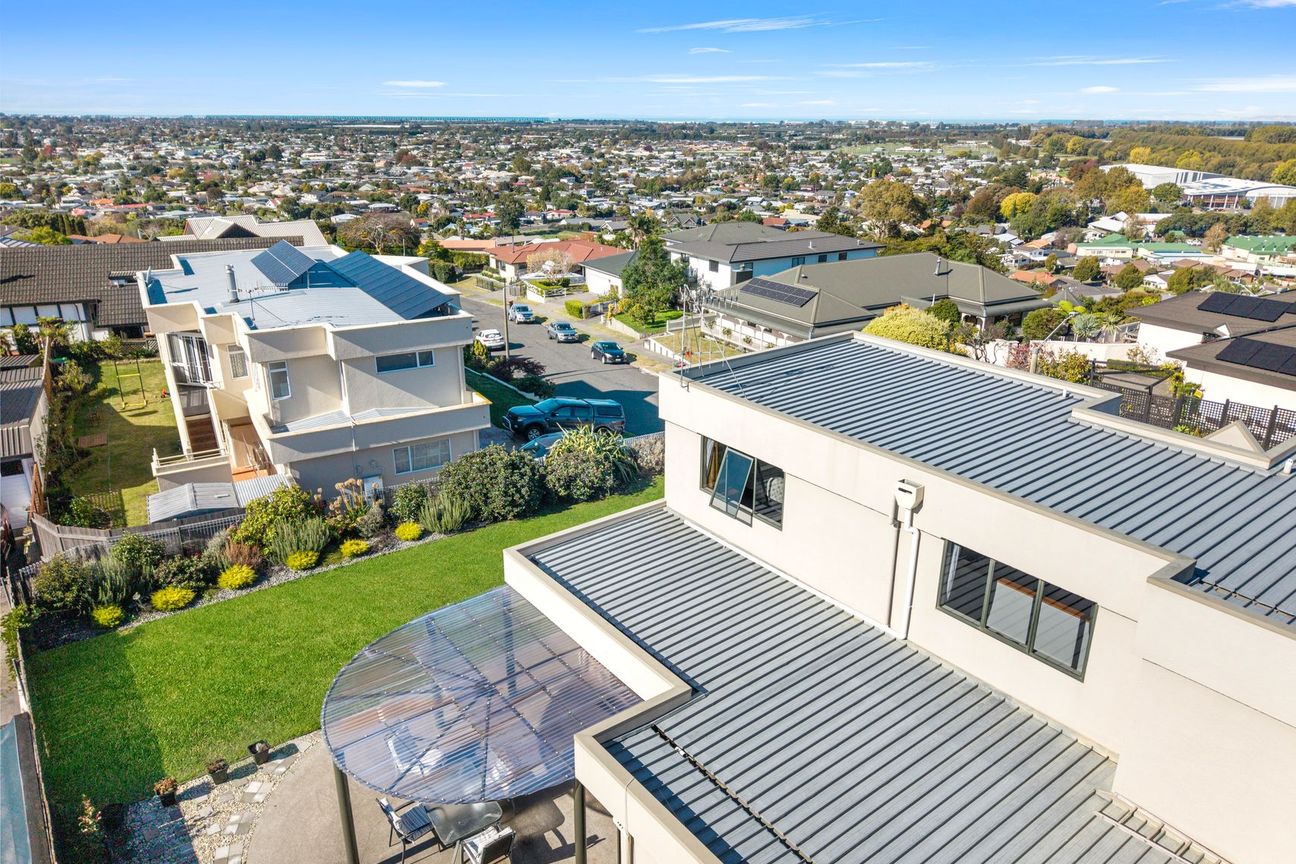 Elevated Living with a View to Match – pohled 2