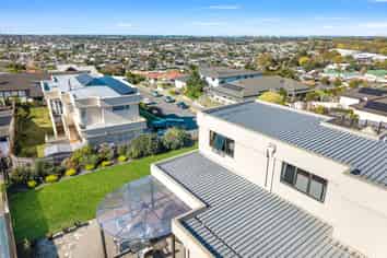 84 Churchill Drive, Taradale