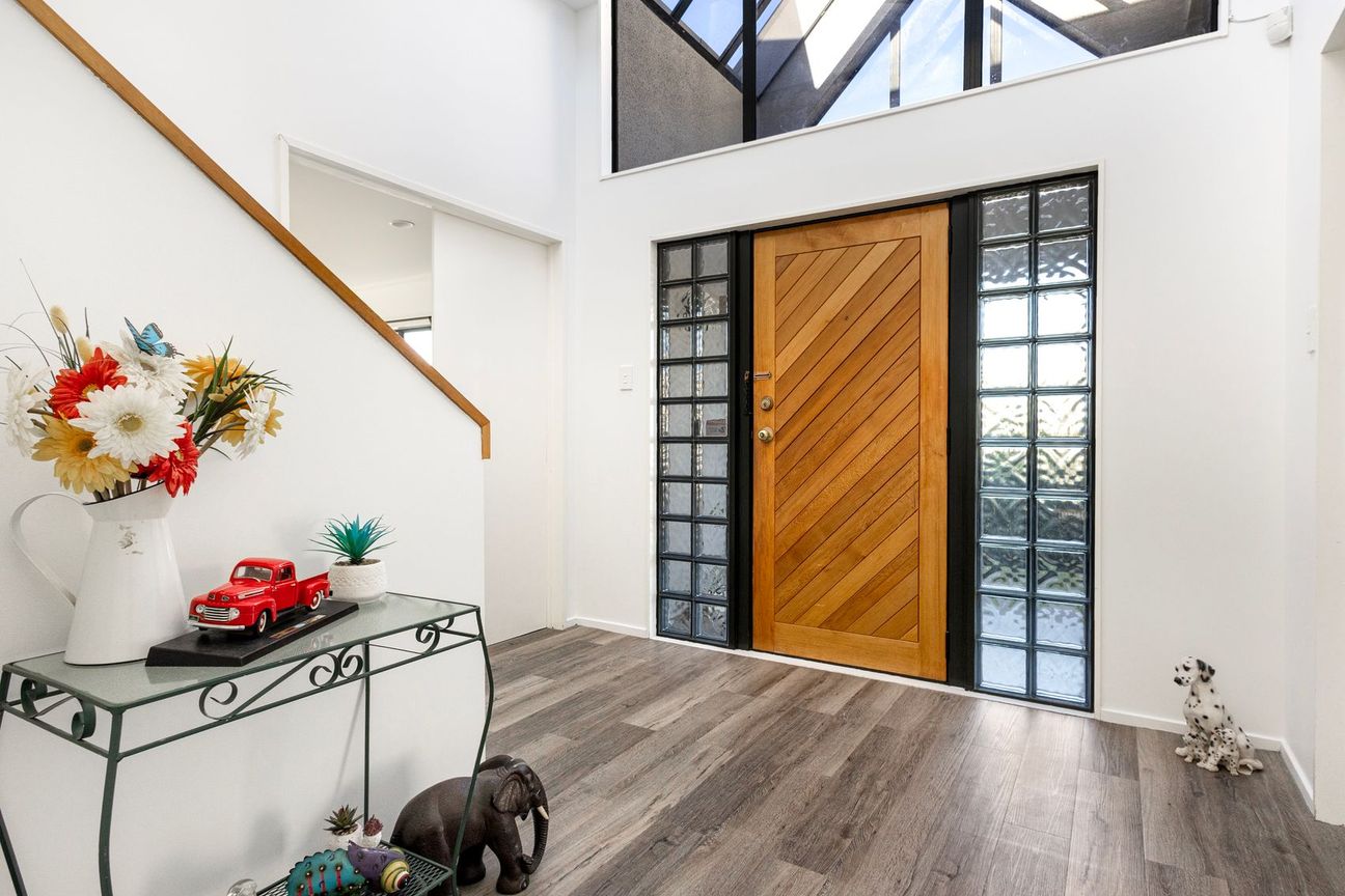 Elevated Living with a View to Match – pohled 6
