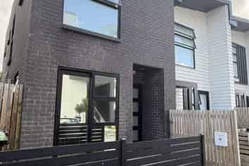 14 Rauemi Way, Te Atatu South