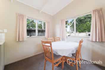 32a Premier Ave, Point Chevalier