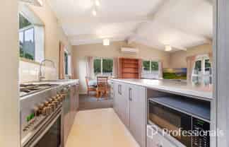 32a Premier Ave, Point Chevalier