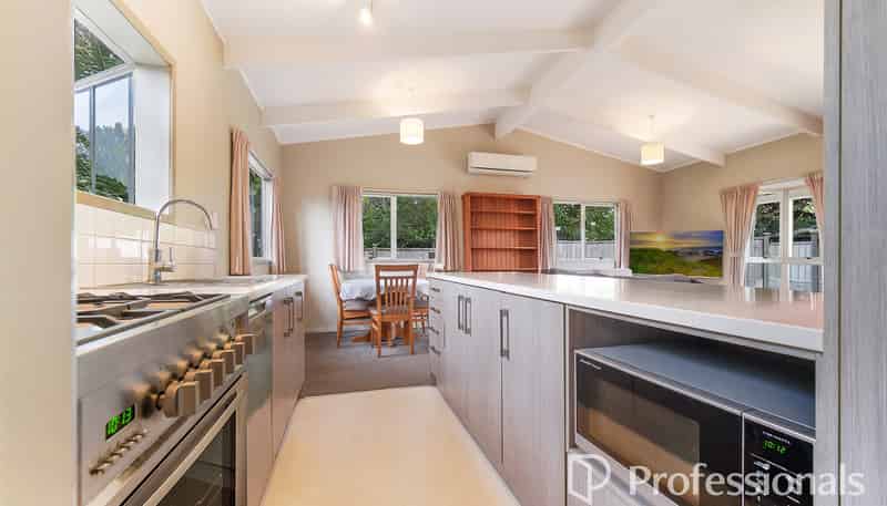 32a Premier Ave, Point Chevalier