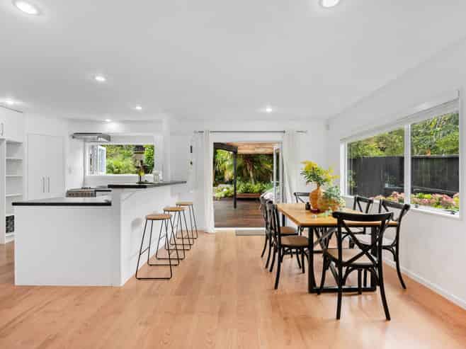 20 Penguin Drive, Murrays Bay