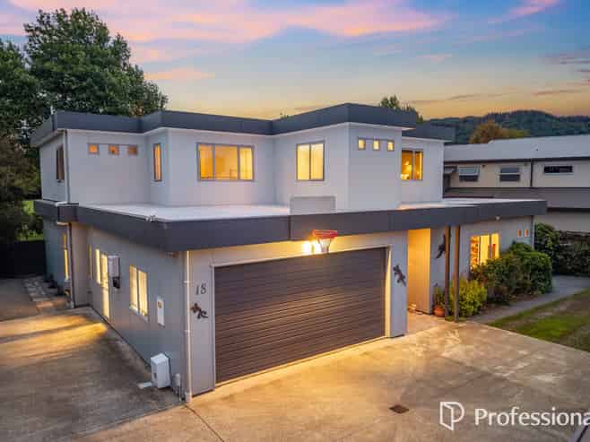 18 Parkwood Grove, Trentham