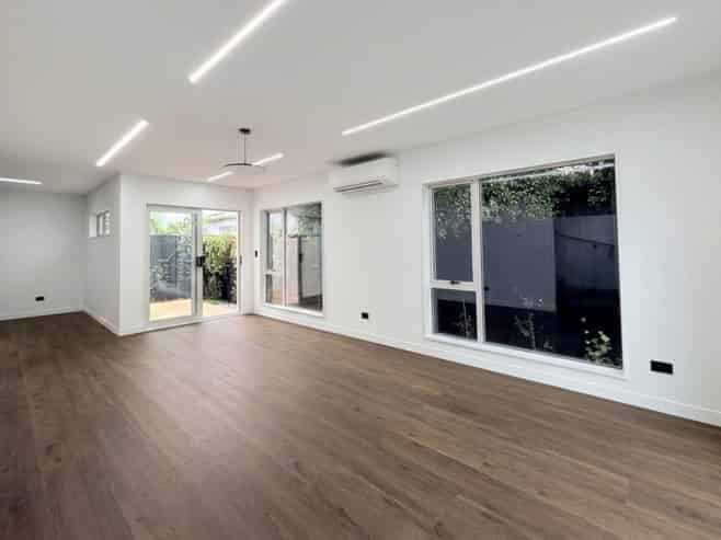 17E Muir Avenue, Mangere Bridge