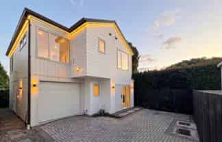 17E Muir Avenue, Mangere Bridge