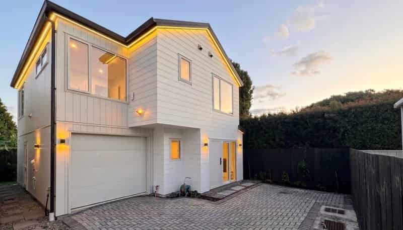 17E Muir Avenue, Mangere Bridge