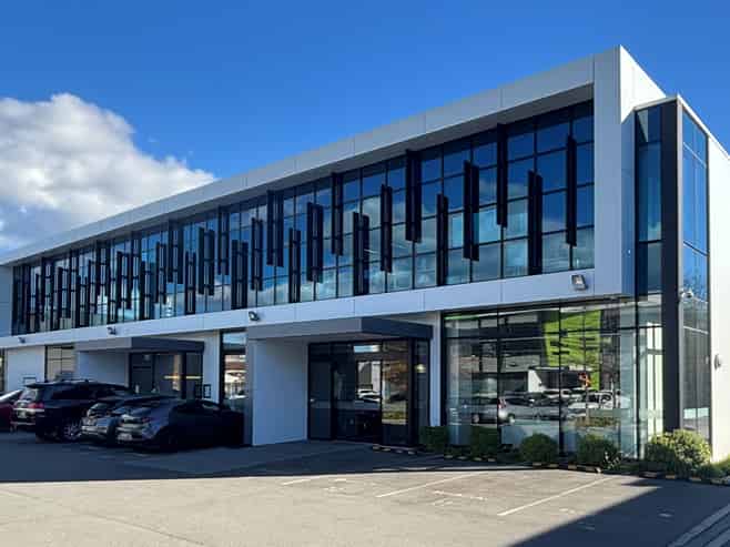 Premium Showroom/Office with Car Parking