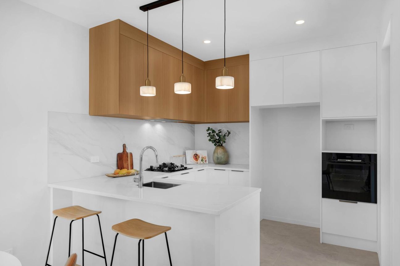 Modern Family Living with EV Charger Convenience – pohled 3