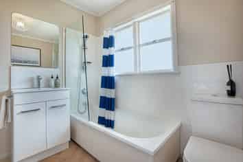 2/38  Jutland Road, Hauraki