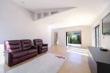 93 Halifax Street East, The Wood