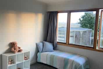 228 Lamond Street East, Hargest